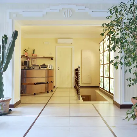Pràti Aparthotel 4*